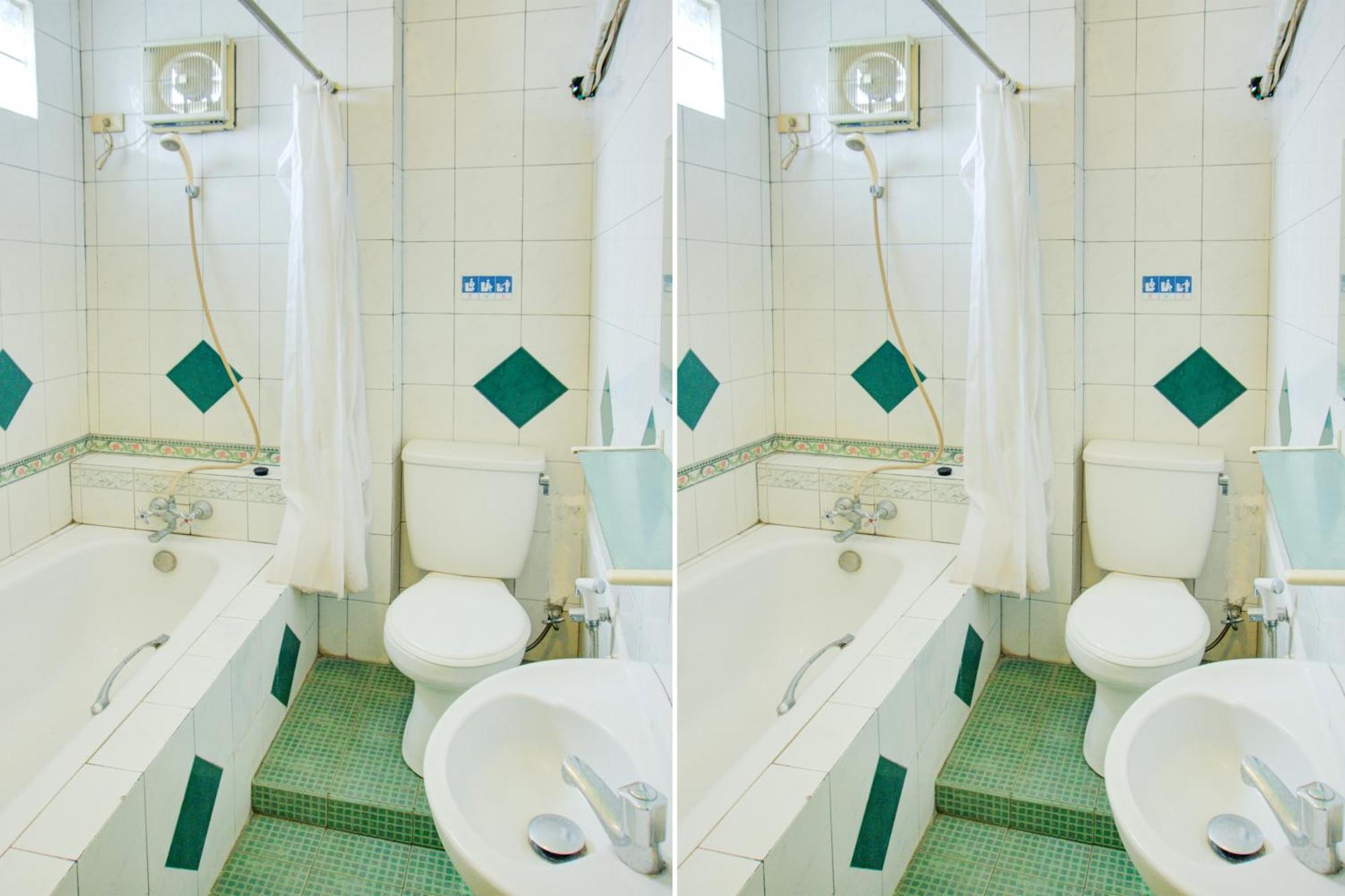 Townhouse Oak Palembang Near Jembatan Ampera Formerly Azzura Hotel 외부 사진